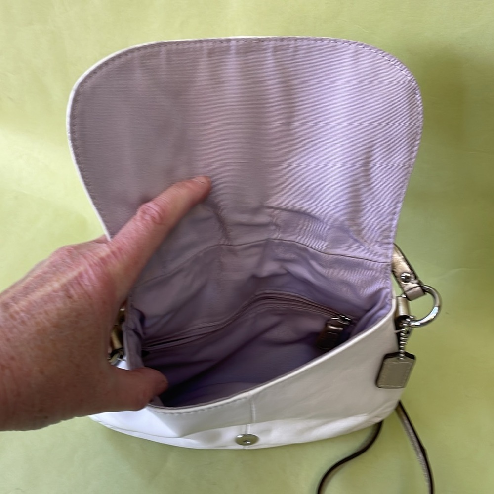 Vintage cream/gold Coach SoHo leather mini bag with silver hardware - Picture 6 of 14